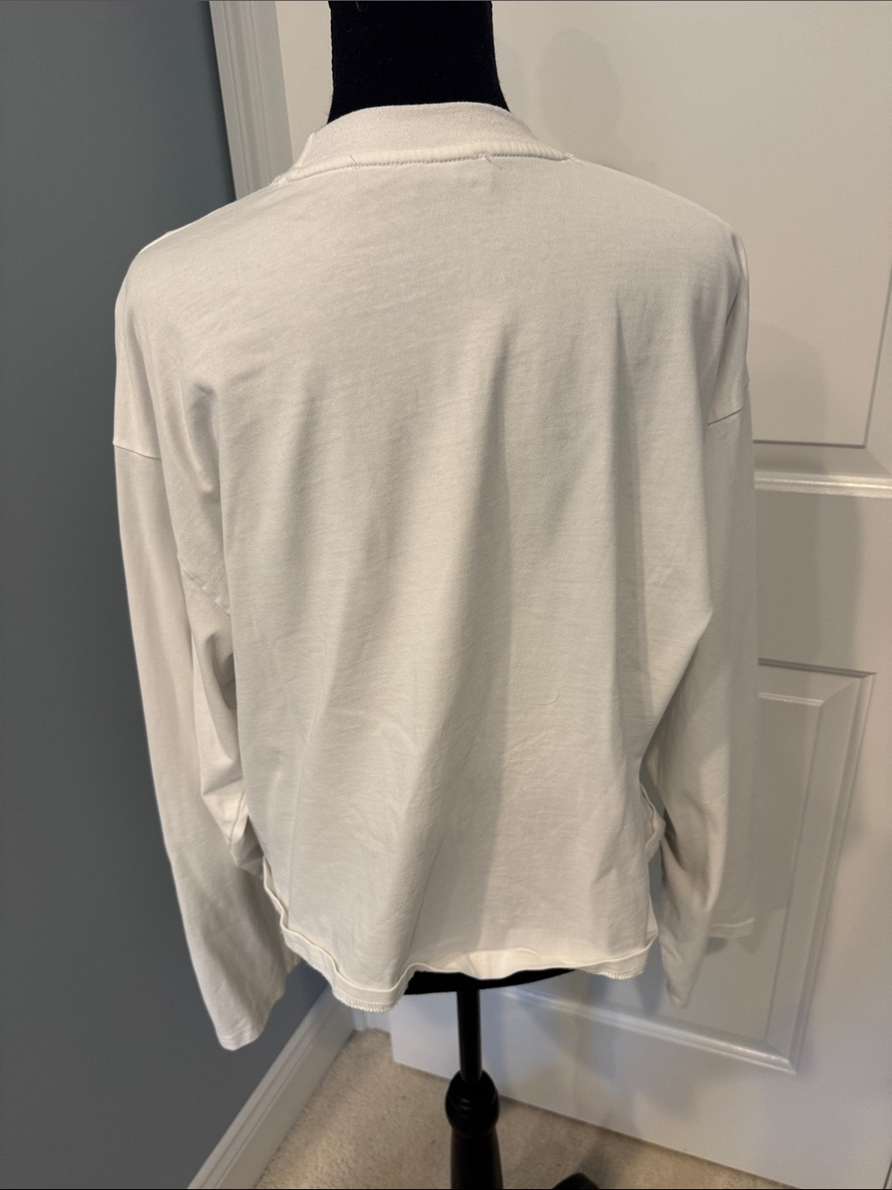 Lioness Long-Sleeve Crew Neck Shirt - White - Picture 4 of 6